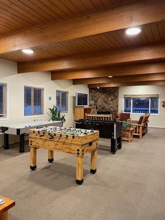 Akiskinook At Windermere Lake - Private Beach Access - New Pool And Hot Tub Now Open! Invermere Esterno foto